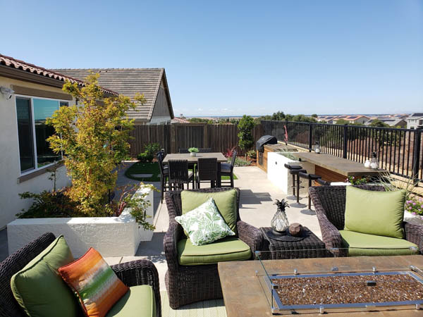 landscape design, outdoor living area, Landscaping